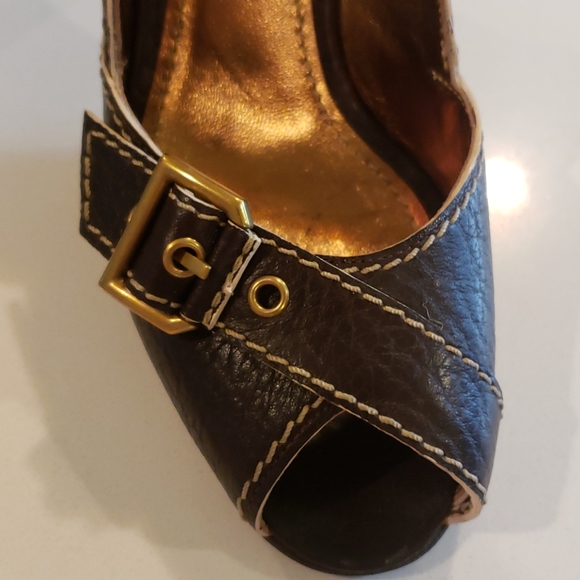 Dark Brown Leather Dolce and Gabbana Pumps sz 7 - Picture 9 of 10